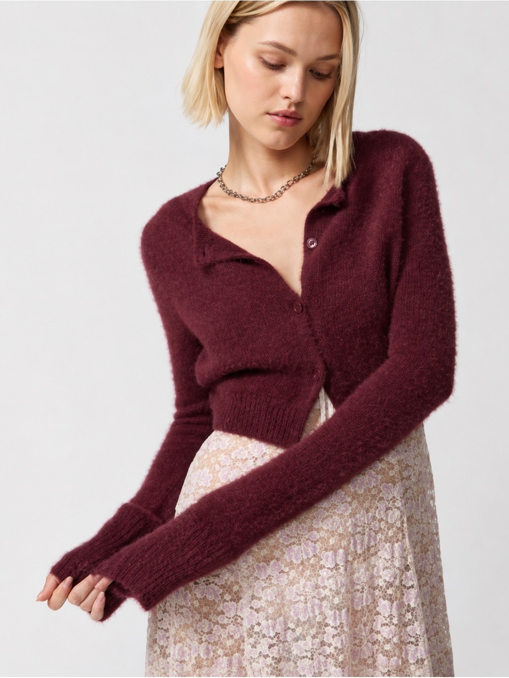Kimchi Blue Fuzzy Cropped Cardigan Sweater
Size S/P